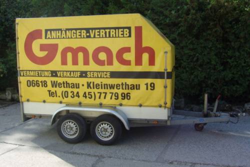 Kastenanhänger mit Hochplane 2000kg 3m