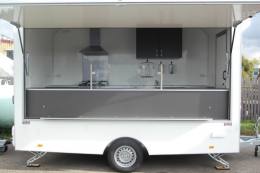 R 300 Imbissanhänger